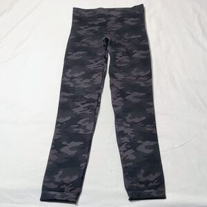 SPANX Gray Camouflage Seamless Leggings